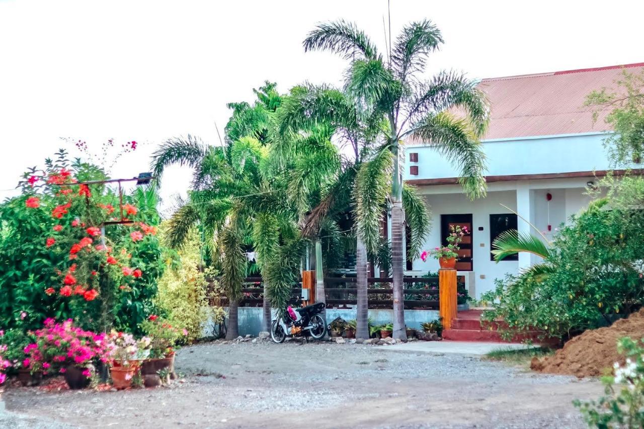 Airport View Hotel Vigan Zewnętrze zdjęcie